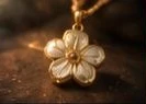 金の花のペンダント